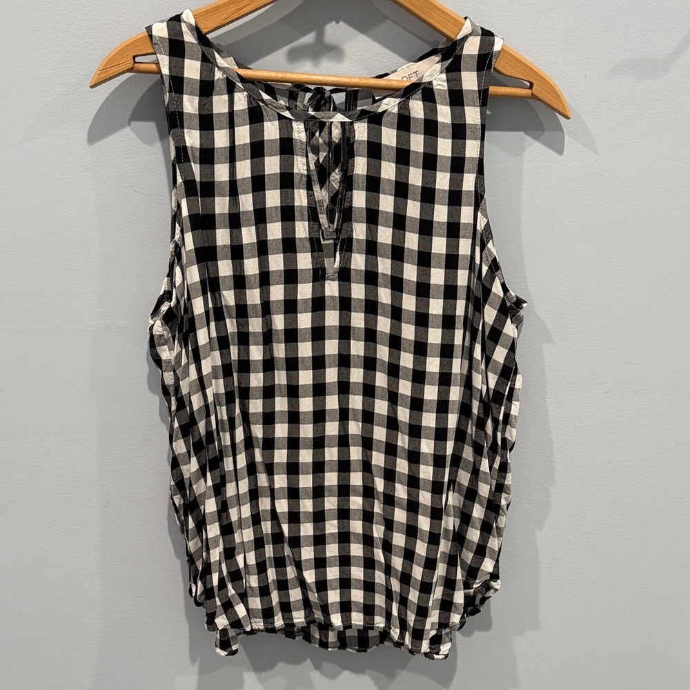 LOFT Black and White Gingham Sleeveless Blouse